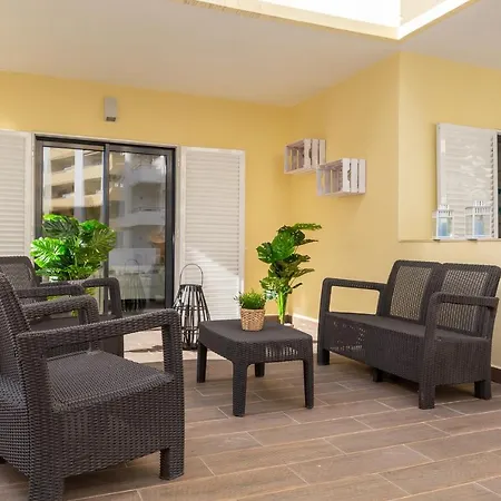 Apartment Akisol Rocha Opal