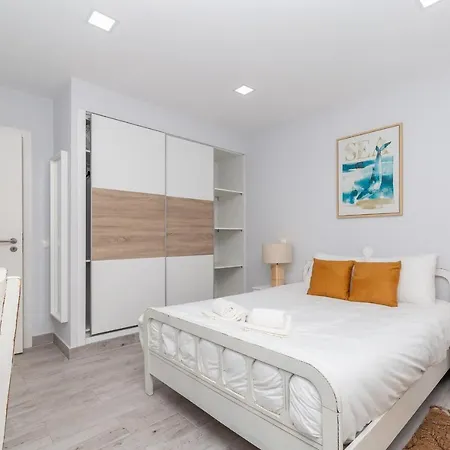Apartment Akisol Rocha Opal
